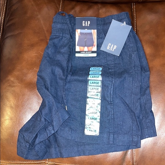 GAP Blue Women Flat Front Shorts Casual Style - Picture 1 of 7